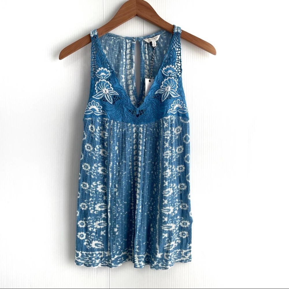 Lucky Brand tank with lace neckline